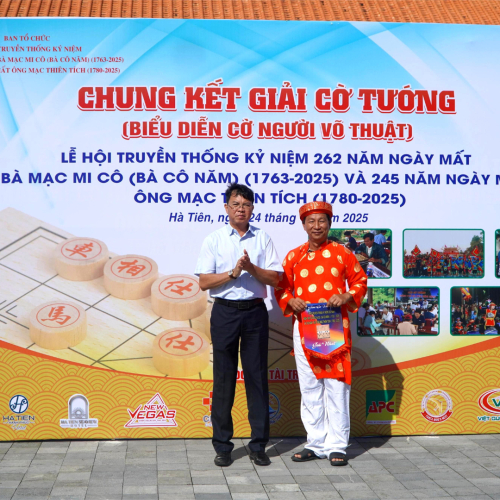 Sôi Nổi Trận Chung Kết Giải Cờ Tướng (Cờ Người Võ Thuật) Tại Hà Tiên, An Giang